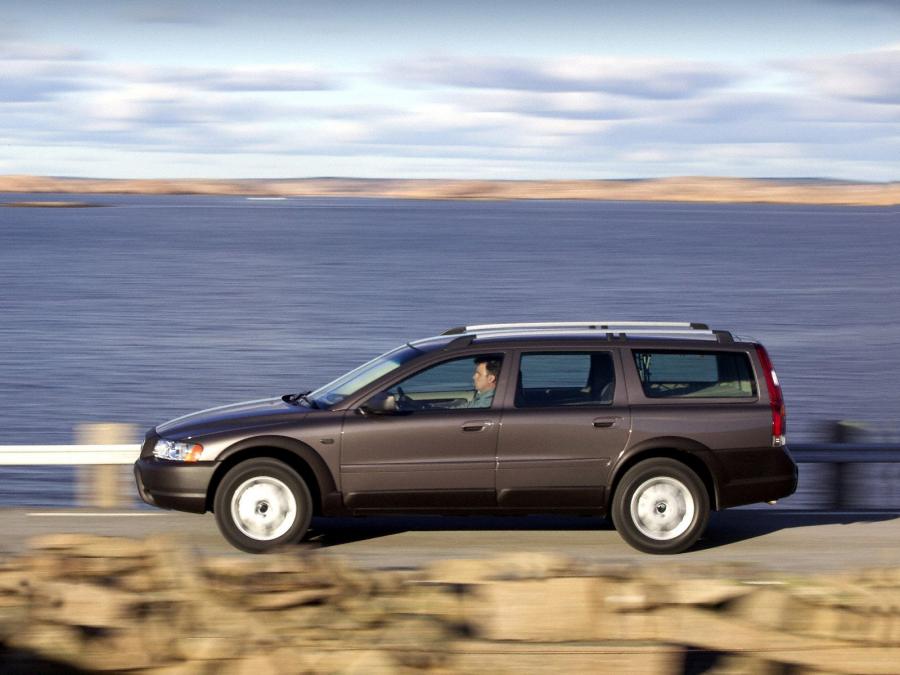  Volvo XC70 2005 года  (фото 3 из 22)